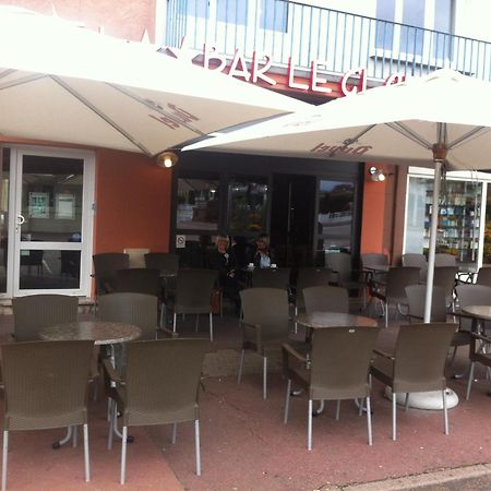 Hotel Bar Le Globe Saint-Die-des-Vosges Bagian luar foto
